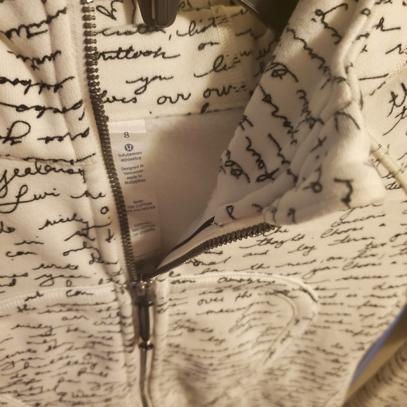 ♦️SOLD Lululemon Scuba Hoodie Manifesto - Picture 6 of 8